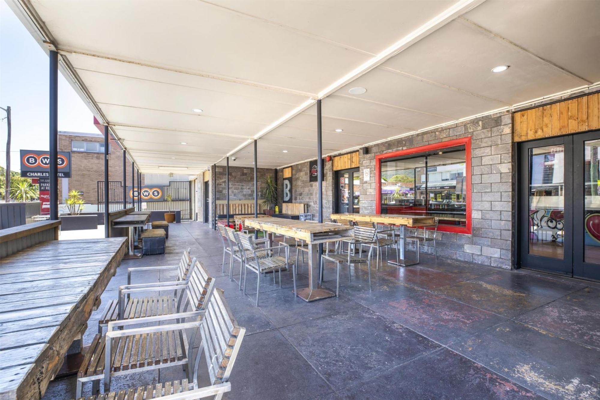 Nightcap At The Charles Hotel Wollongong Exterior photo